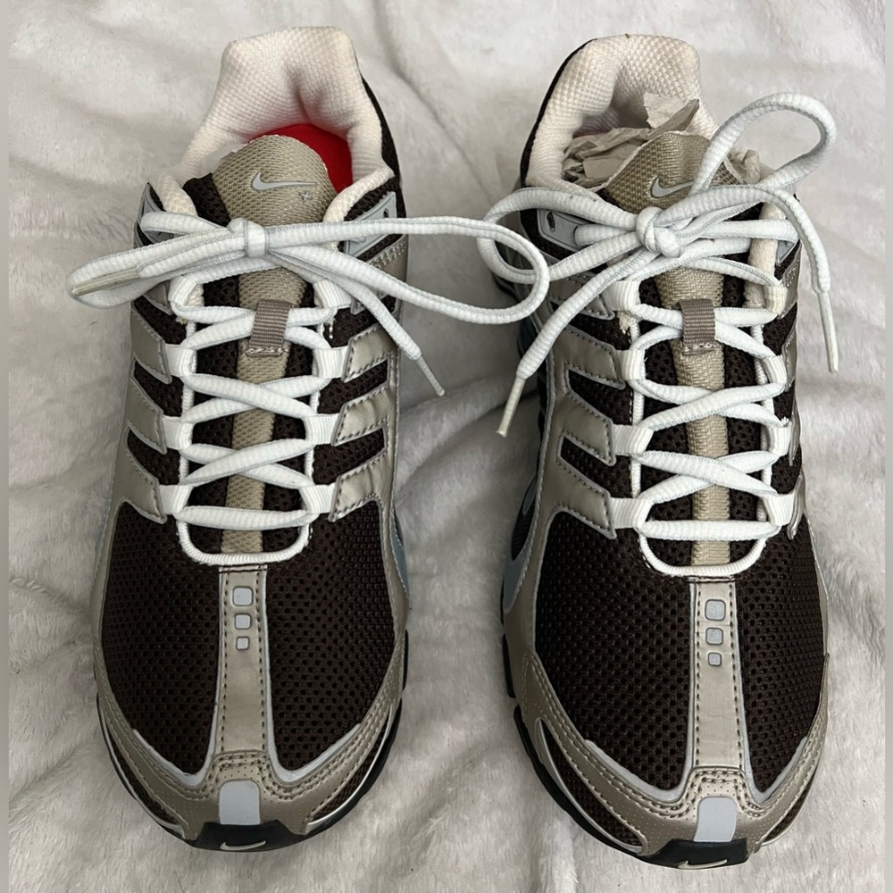 NIB Nike Women’s Shox Navina+